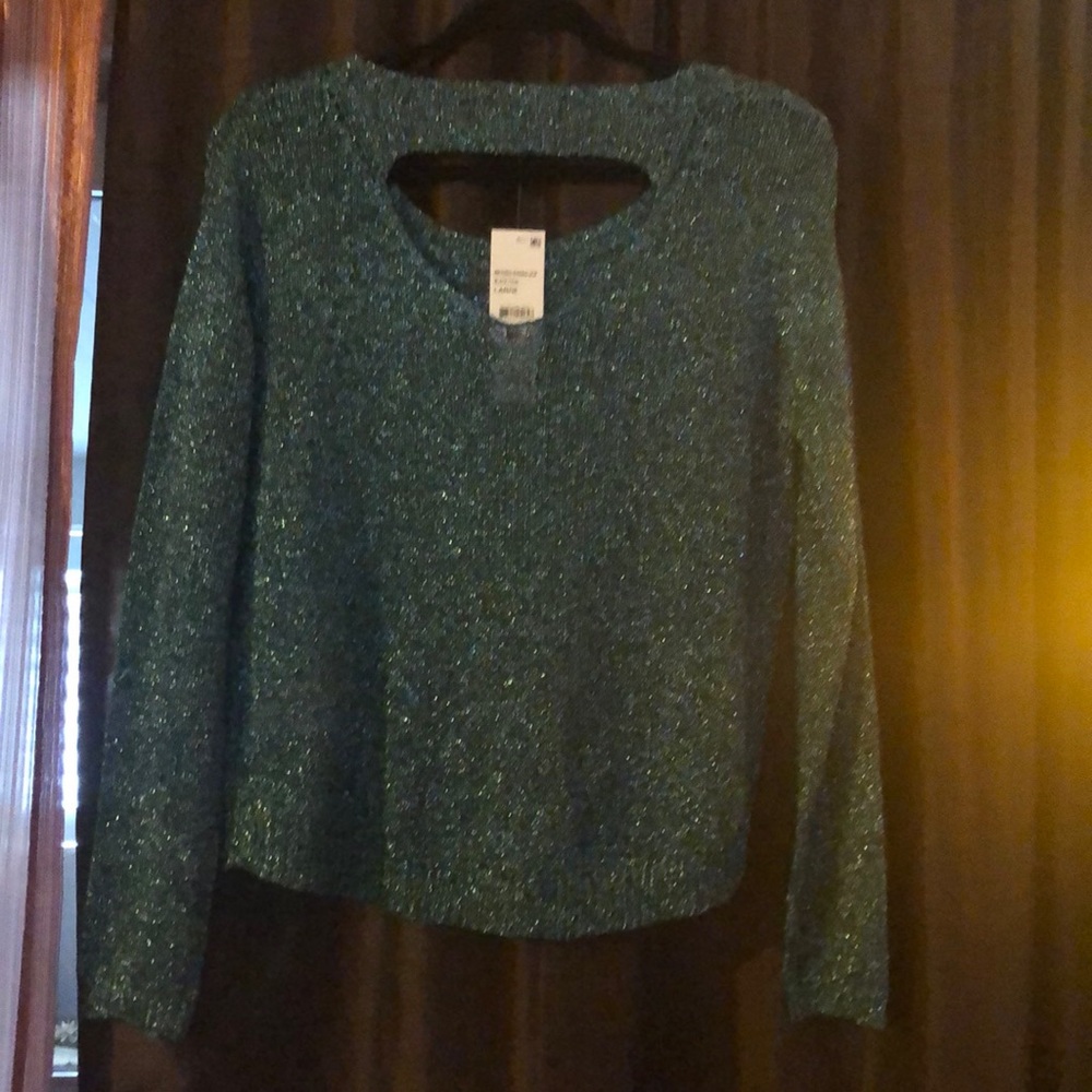Sweater - Picture 3 of 4
